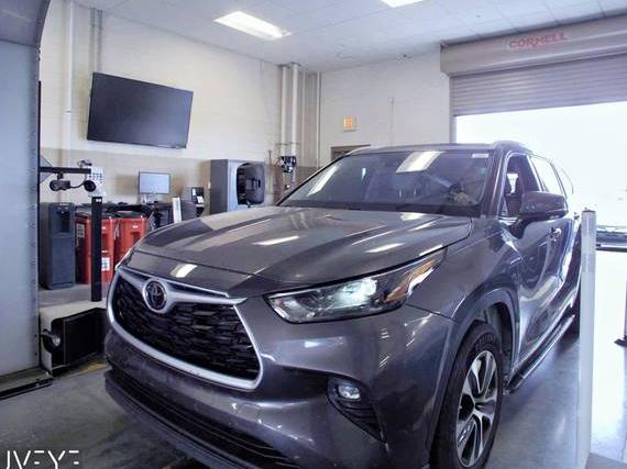 TOYOTA HIGHLANDER 2022 5TDGZRAH8NS134336 image
