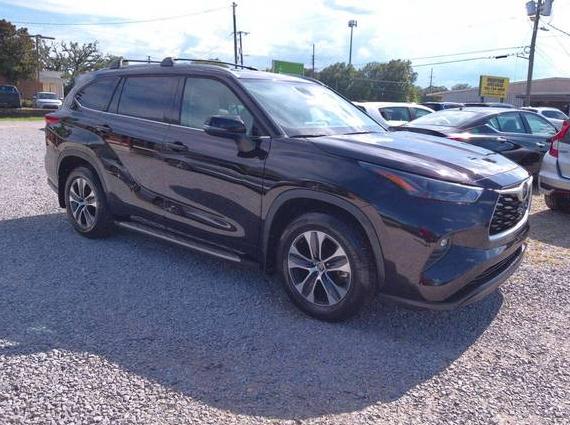 TOYOTA HIGHLANDER 2022 5TDGZRBH8NS233429 image