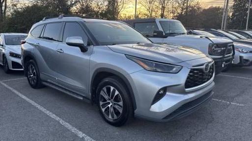 TOYOTA HIGHLANDER 2022 5TDGZRAH7NS108441 image