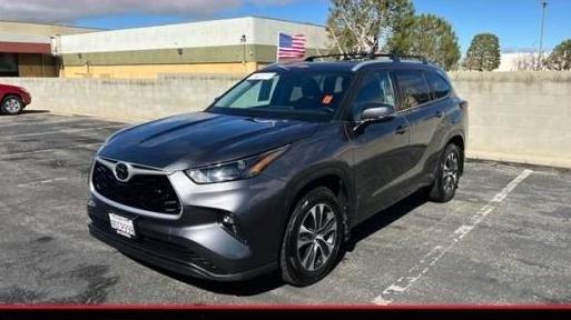 TOYOTA HIGHLANDER 2022 5TDHZRAH2NS135034 image