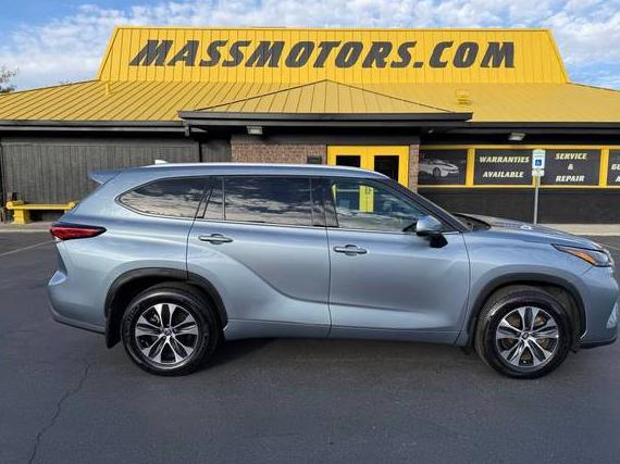 TOYOTA HIGHLANDER 2022 5TDHZRBH0NS192637 image TOYOTA HIGHLANDER 2022 5TDHZRBH0NS192637 image