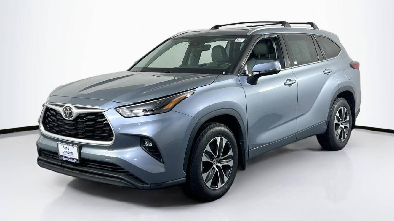 TOYOTA HIGHLANDER 2022 5TDGZRBH9NS177727 image