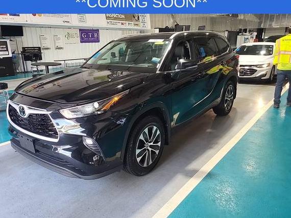 TOYOTA HIGHLANDER 2022 5TDGZRBH0NS569768 image