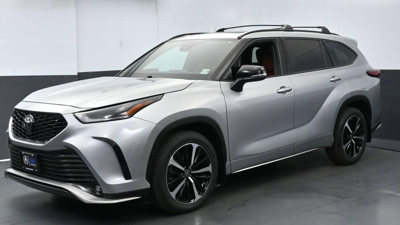 TOYOTA HIGHLANDER 2022 5TDJZRBH3NS221002 image