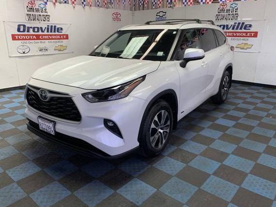 TOYOTA HIGHLANDER 2022 5TDHBRCH6NS543280 image
