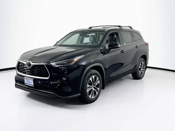 TOYOTA HIGHLANDER 2022 5TDHZRBH9NS589098 image TOYOTA HIGHLANDER 2022 5TDHZRBH9NS589098 image