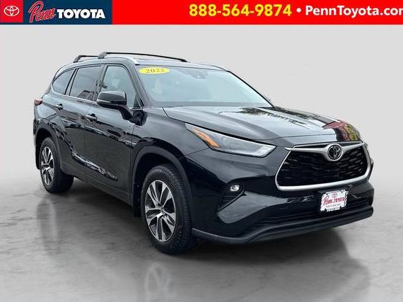 TOYOTA HIGHLANDER 2022 5TDHZRBH9NS589991 image TOYOTA HIGHLANDER 2022 5TDHZRBH9NS589991 image