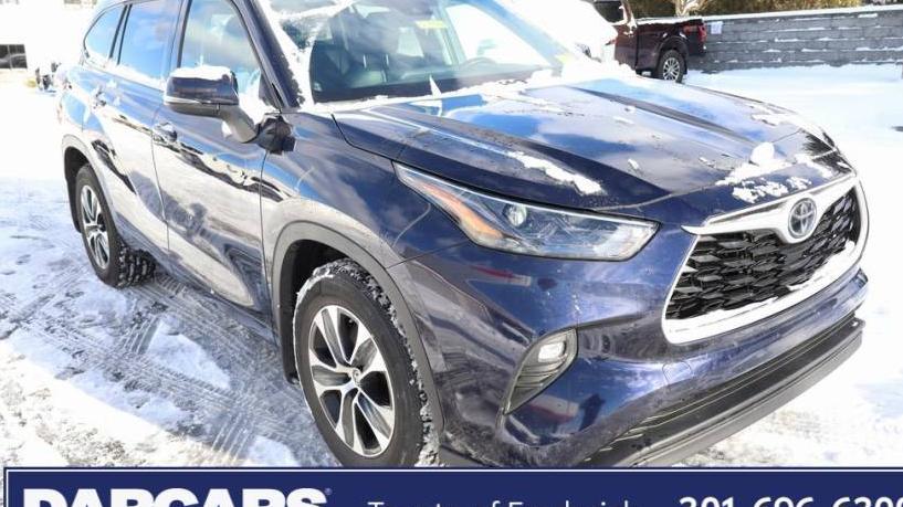 TOYOTA HIGHLANDER 2022 5TDGZRBH8NS178867 image