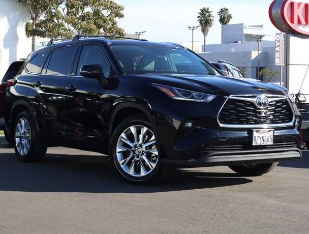 TOYOTA HIGHLANDER 2022 5TDDZRBH2NS188684 image