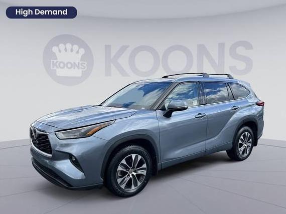 TOYOTA HIGHLANDER 2022 5TDGZRBH0NS249513 image