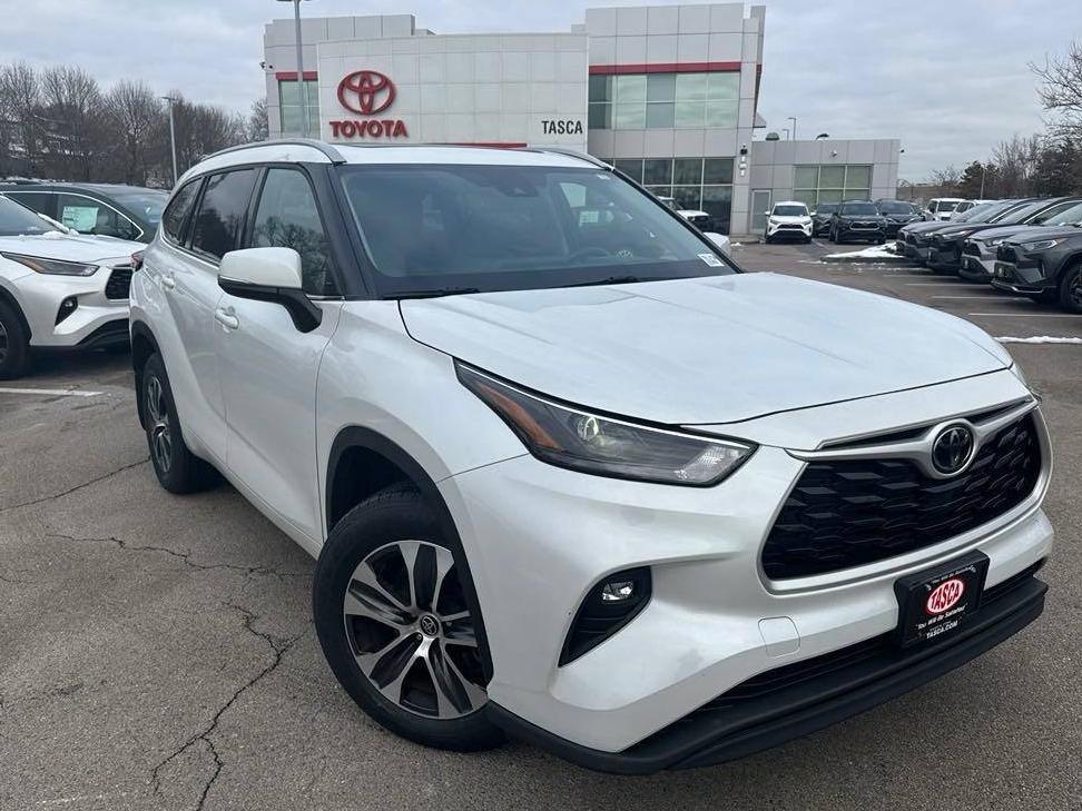 TOYOTA HIGHLANDER 2022 5TDHZRBH6NS190598 image