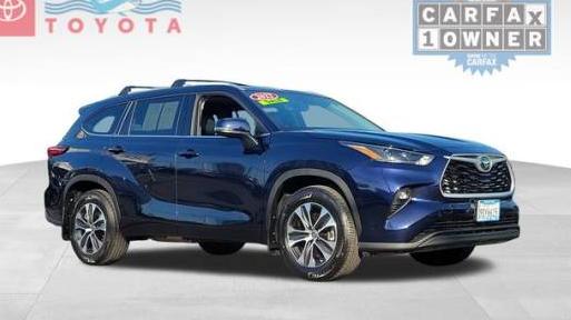 TOYOTA HIGHLANDER 2022 5TDHZRAH3NS558270 image