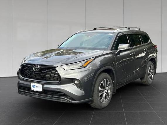 TOYOTA HIGHLANDER 2022 5TDGZRBH2NS594543 image TOYOTA HIGHLANDER 2022 5TDGZRBH2NS594543 image