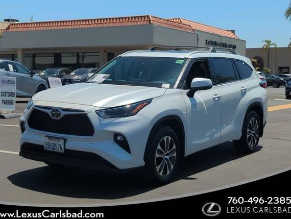 TOYOTA HIGHLANDER 2022 5TDHZRAH0NS551969 image