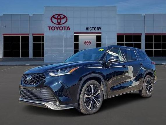 TOYOTA HIGHLANDER 2022 5TDJZRBH6NS179148 image