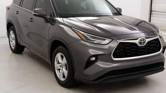 TOYOTA HIGHLANDER 2022 5TDZZRAH4NS129224 image