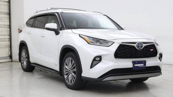 TOYOTA HIGHLANDER 2022 5TDEBRCH8NS088225 image