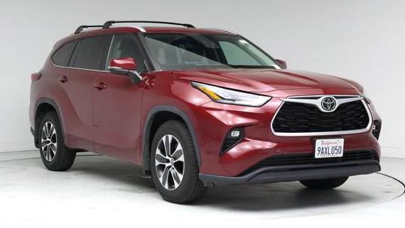 TOYOTA HIGHLANDER 2022 5TDHZRBH8NS575371 image