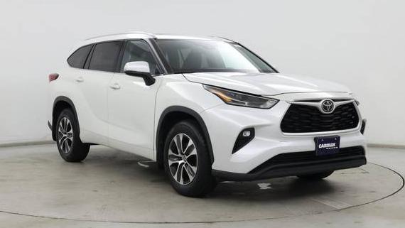 TOYOTA HIGHLANDER 2022 5TDGZRBH5NS570995 image