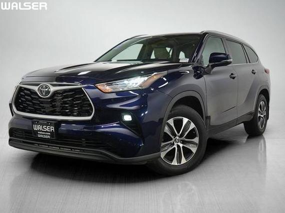 TOYOTA HIGHLANDER 2022 5TDGZRBH2NS576138 image TOYOTA HIGHLANDER 2022 5TDGZRBH2NS576138 image