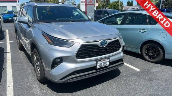 TOYOTA HIGHLANDER 2022 5TDHBRCH0NS554470 image