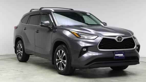 TOYOTA HIGHLANDER 2022 5TDHZRAHXNS124833 image