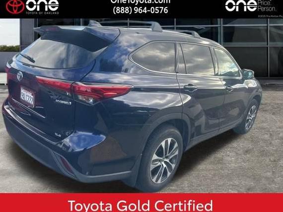 TOYOTA HIGHLANDER 2022 5TDHBRCH6NS547779 image TOYOTA HIGHLANDER 2022 5TDHBRCH6NS547779 image