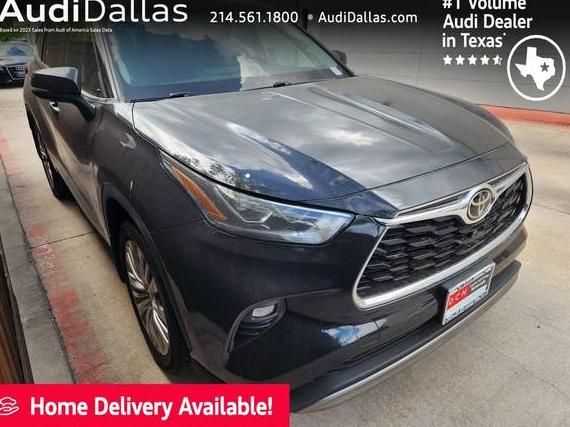 TOYOTA HIGHLANDER 2022 5TDFZRAH8NS115524 image