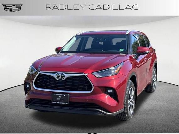 TOYOTA HIGHLANDER 2022 5TDHZRBH9NS579073 image TOYOTA HIGHLANDER 2022 5TDHZRBH9NS579073 image