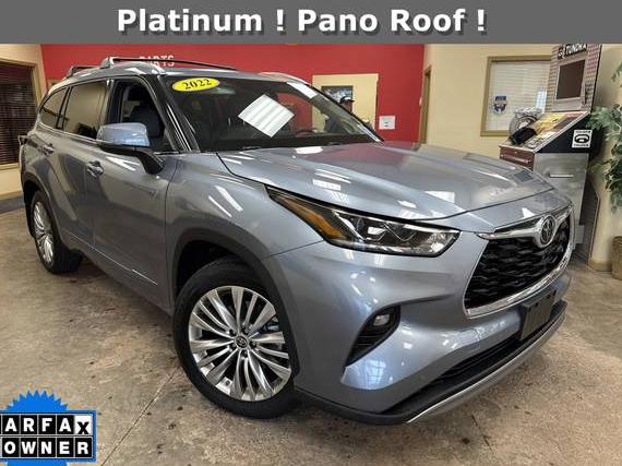 TOYOTA HIGHLANDER 2022 5TDFZRBH5NS239166 image