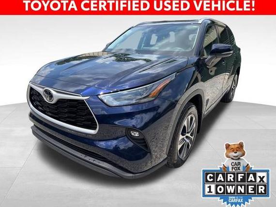 TOYOTA HIGHLANDER 2022 5TDGZRBH1NS588863 image