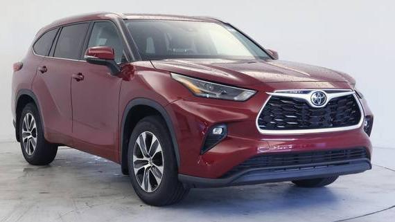 TOYOTA HIGHLANDER 2022 5TDGZRBH5NS573217 image