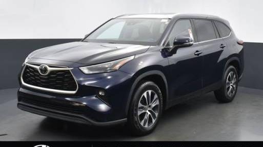 TOYOTA HIGHLANDER 2022 5TDHZRAH9NS558449 image