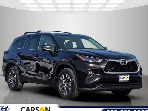 TOYOTA HIGHLANDER 2022 5TDHZRAH9NS118490 image TOYOTA HIGHLANDER 2022 5TDHZRAH9NS118490 image