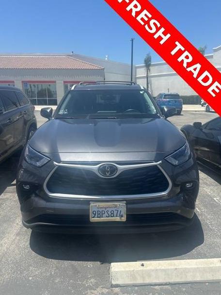 TOYOTA HIGHLANDER 2022 5TDHZRAH5NS551739 image