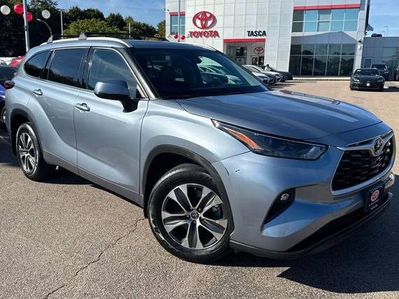 TOYOTA HIGHLANDER 2022 5TDHZRBH5NS244294 image