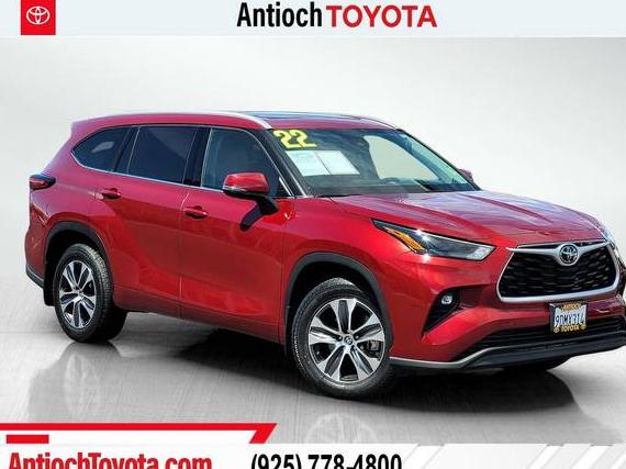 TOYOTA HIGHLANDER 2022 5TDGZRAH4NS142191 image