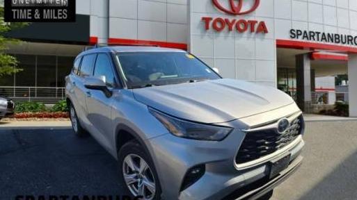 TOYOTA HIGHLANDER 2022 5TDBZRBH2NS569300 image