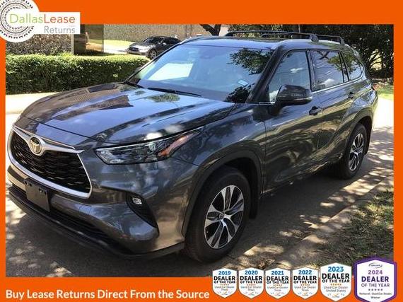 TOYOTA HIGHLANDER 2022 5TDGZRAH9NS110613 image