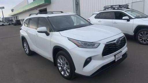 TOYOTA HIGHLANDER 2022 5TDXBRCH7NS557216 image