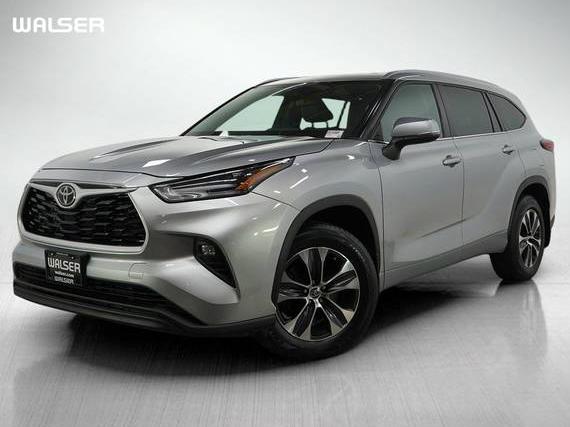 TOYOTA HIGHLANDER 2022 5TDGZRBH2NS575829 image TOYOTA HIGHLANDER 2022 5TDGZRBH2NS575829 image