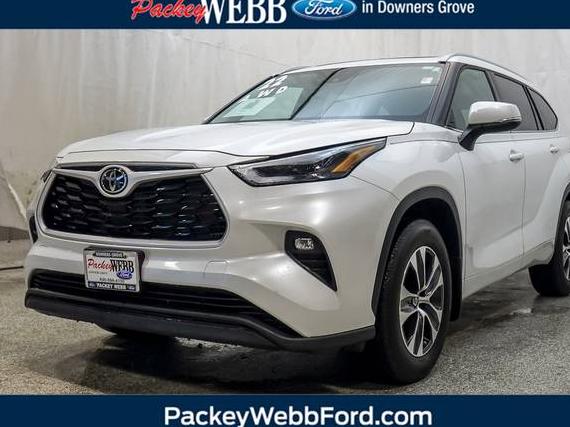 TOYOTA HIGHLANDER 2022 5TDHZRBH4NS251804 image