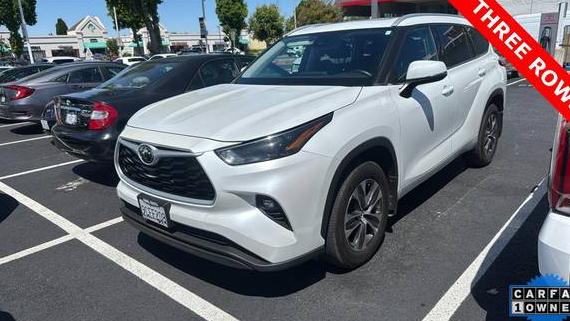 TOYOTA HIGHLANDER 2022 5TDHZRBH3NS587850 image