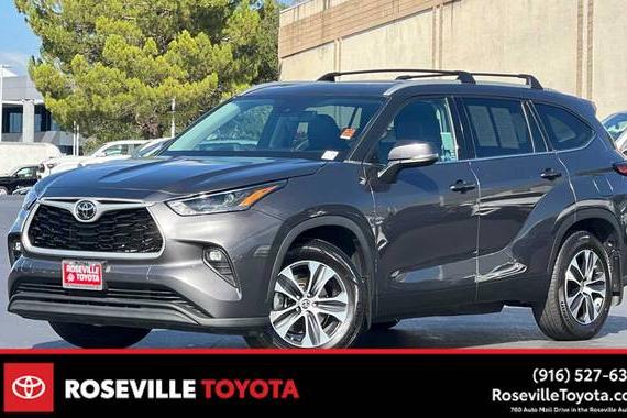 TOYOTA HIGHLANDER 2022 5TDHZRBH3NS245962 image TOYOTA HIGHLANDER 2022 5TDHZRBH3NS245962 image