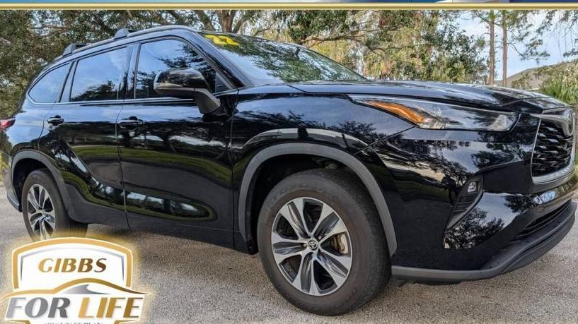 TOYOTA HIGHLANDER 2022 5TDGZRAH6NS126865 image