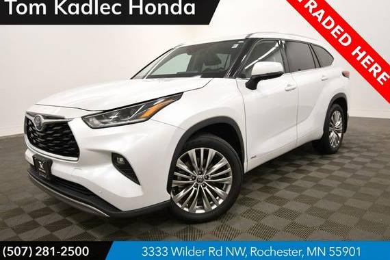 TOYOTA HIGHLANDER 2022 5TDEBRCH7NS092332 image