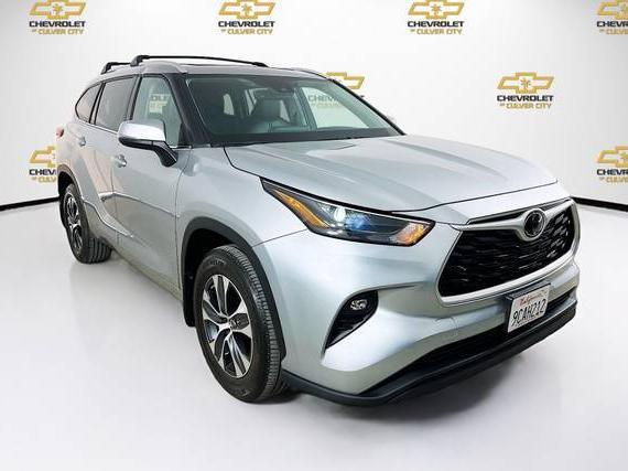 TOYOTA HIGHLANDER 2022 5TDHZRAH1NS127040 image TOYOTA HIGHLANDER 2022 5TDHZRAH1NS127040 image