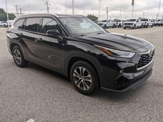 TOYOTA HIGHLANDER 2022 5TDGZRAH5NS093146 image