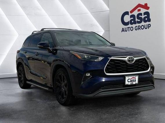 TOYOTA HIGHLANDER 2022 5TDZZRAH3NS132373 image