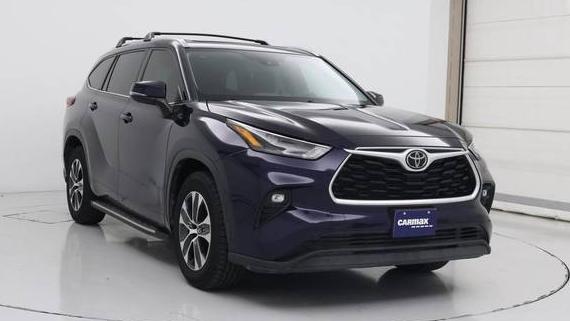 TOYOTA HIGHLANDER 2022 5TDGZRAH9NS109512 image